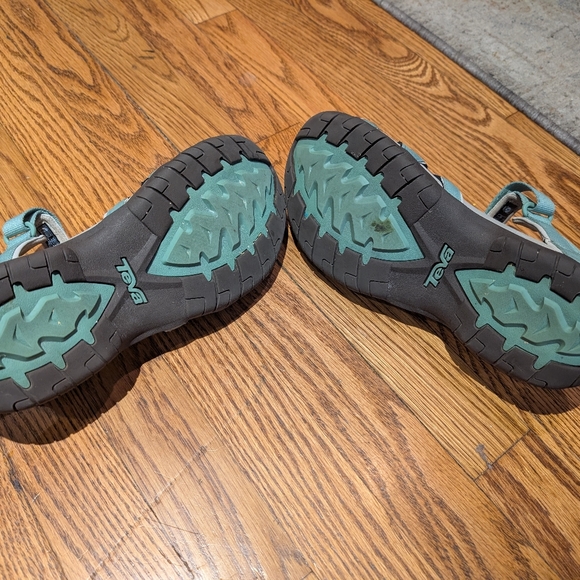 Womens Teva Sandals Size 10 - Picture 6 of 6